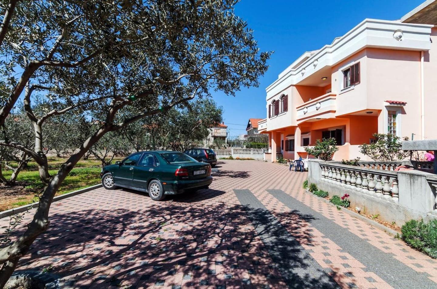 Apartments Brane - Free Parking Zadar Exteriör bild